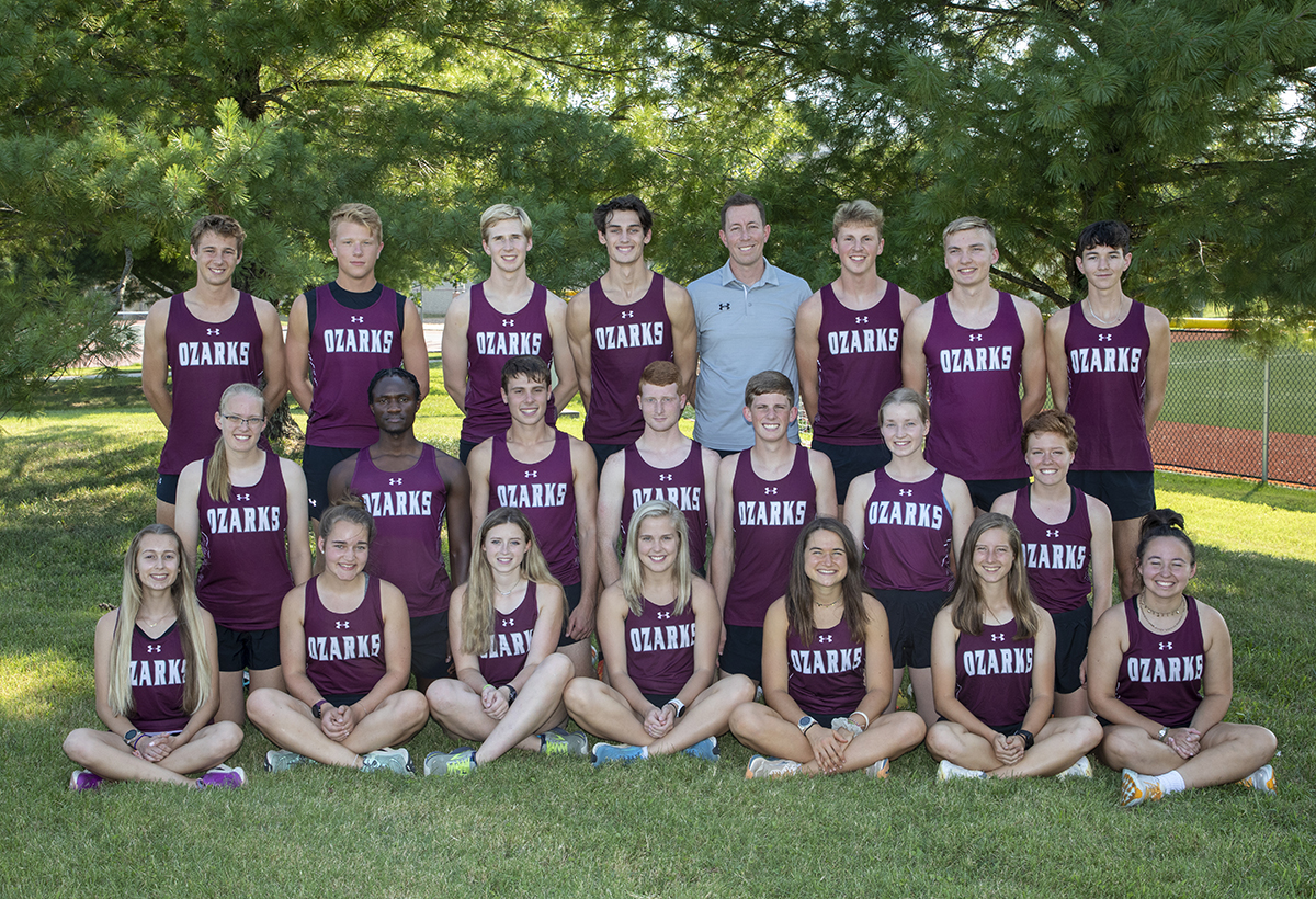 Cross Country Team-Web637979986951938575